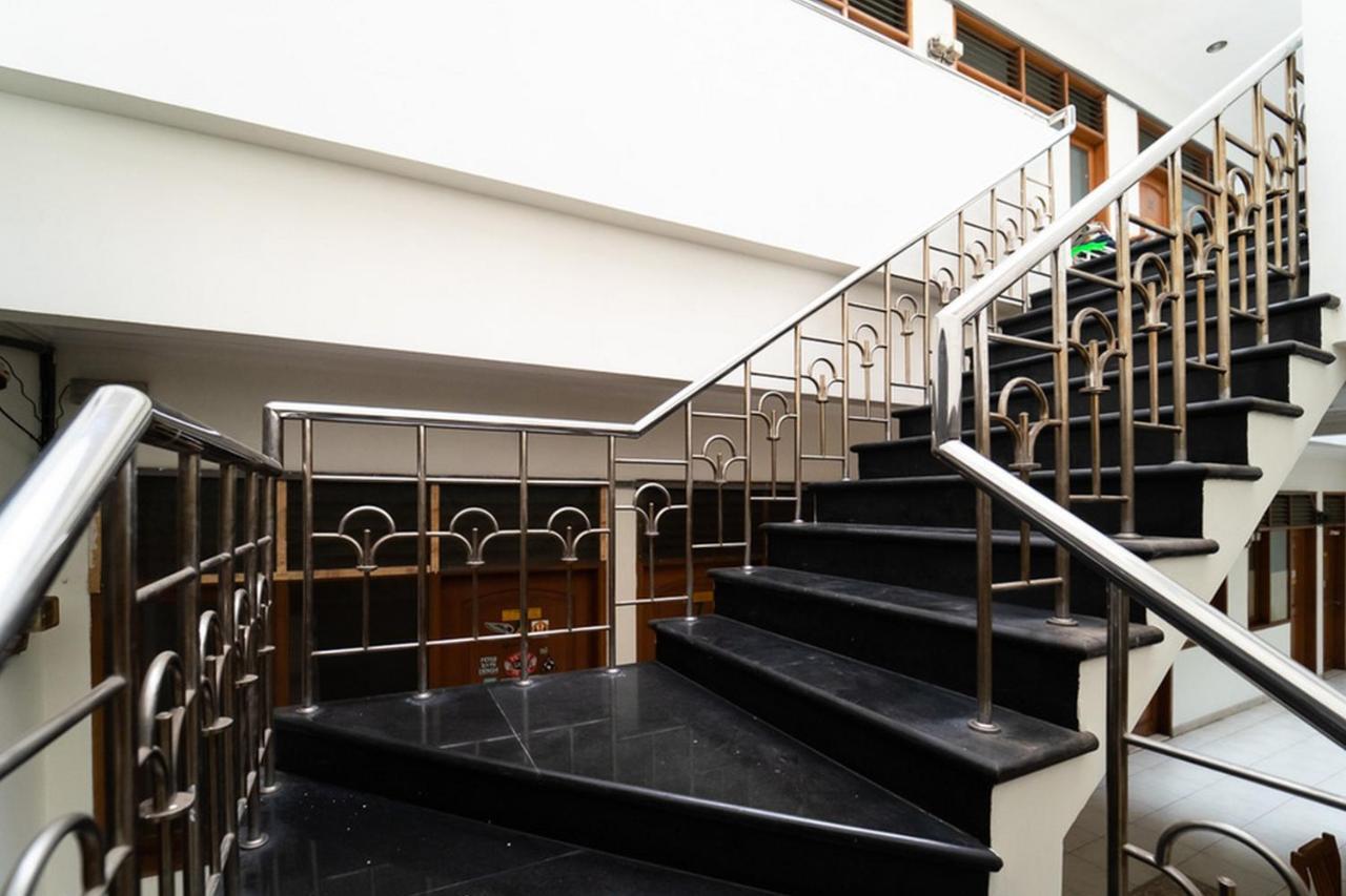 Koolkost Near Padjadjaran University - Minimum Stay 6 Nights Bandung Ngoại thất bức ảnh